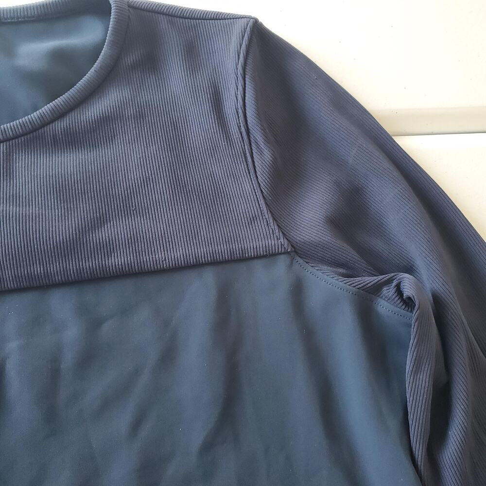 Lululemon Shirt Womens Medium Navy Blue Long Sleeve Ribbed Panel Athletic Top - Picture 3 of 7